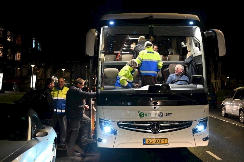 SnelleVliet bus brengt EHBO vereniging naar Werkendam (dsc_9984.jpg)